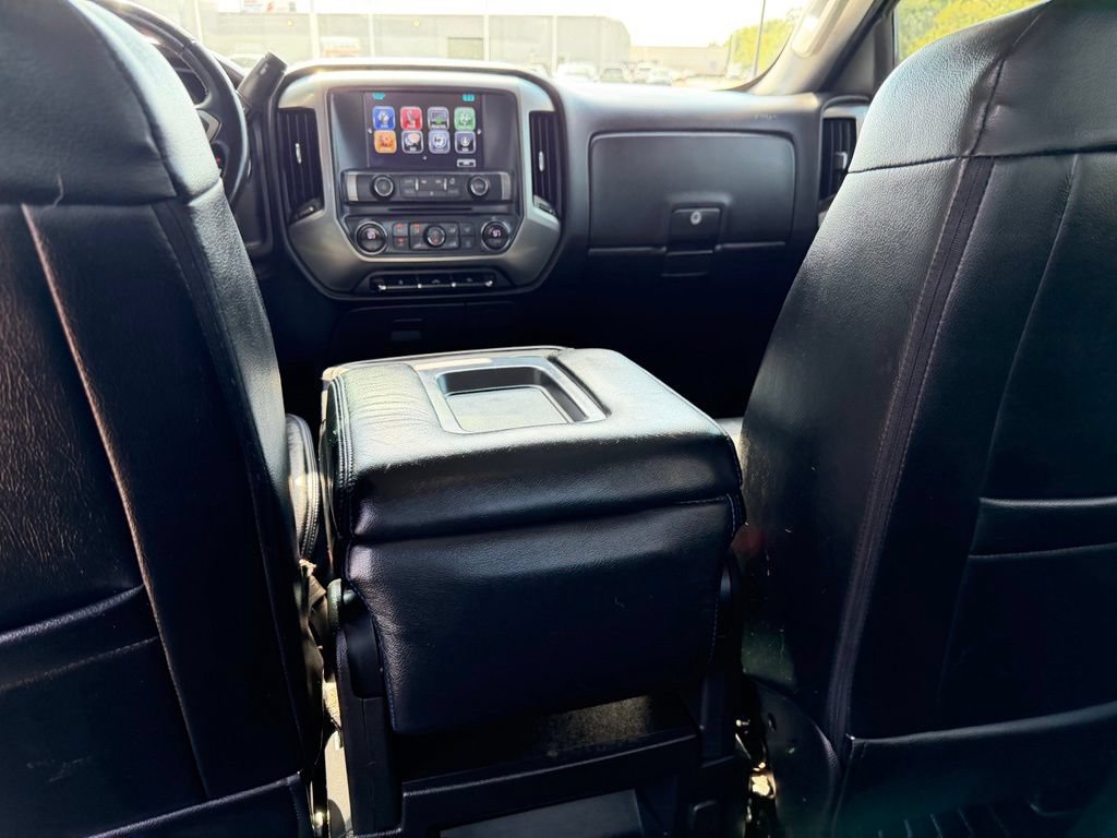 Used 2018 Chevrolet Silverado 1500 LT w/ Texas Edition AWD/4WD image 24