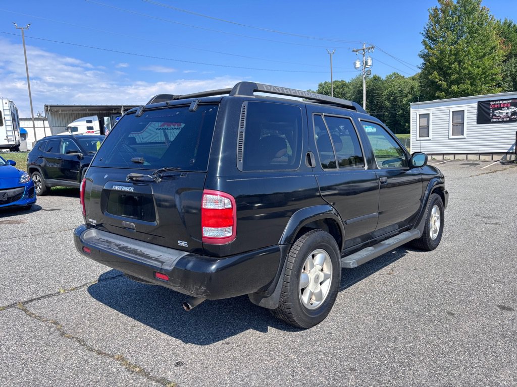 Used 2002 Nissan Pathfinder SE RWD image 7