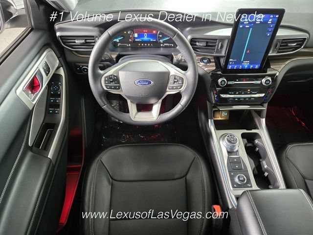 Used 2024 Ford Explorer Limited w/ Limited Technology Package AWD/4WD image 17