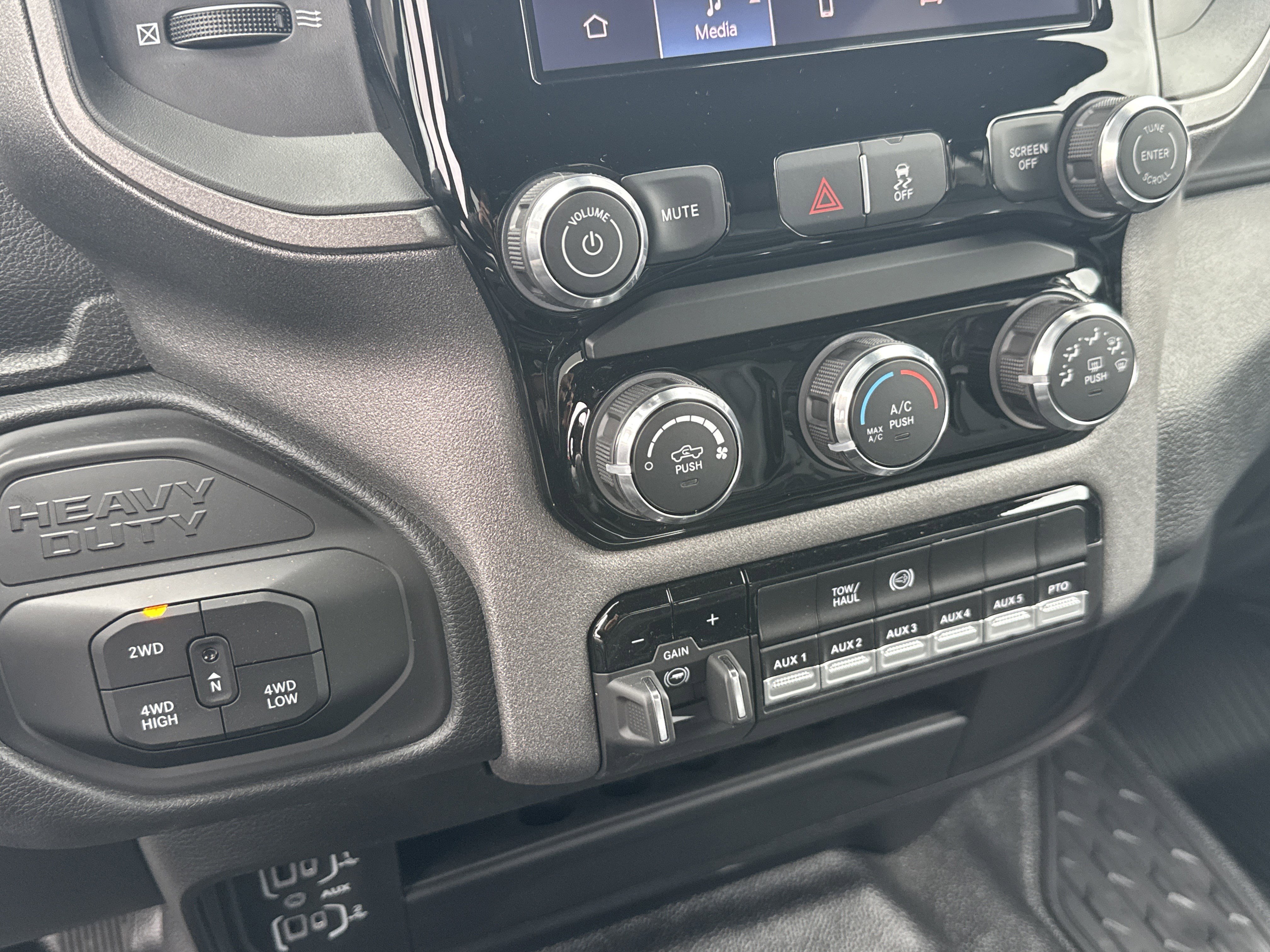 New 2026 RAM 5500 Tradesman w/ Chrome Appearance Group image 39