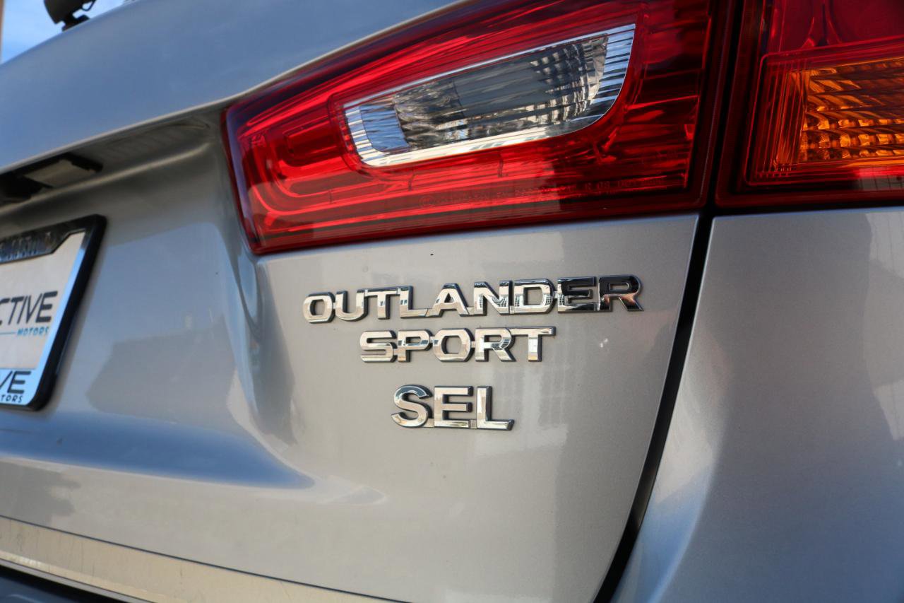 Used 2017 Mitsubishi Outlander Sport SEL AWD/4WD image 11