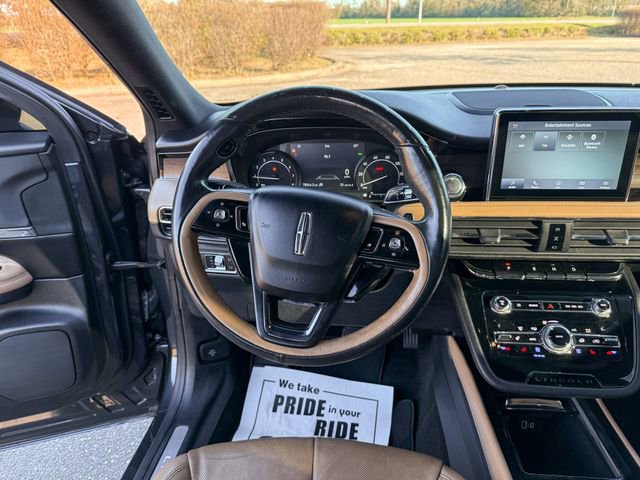 Used 2020 Lincoln Corsair Reserve image 13