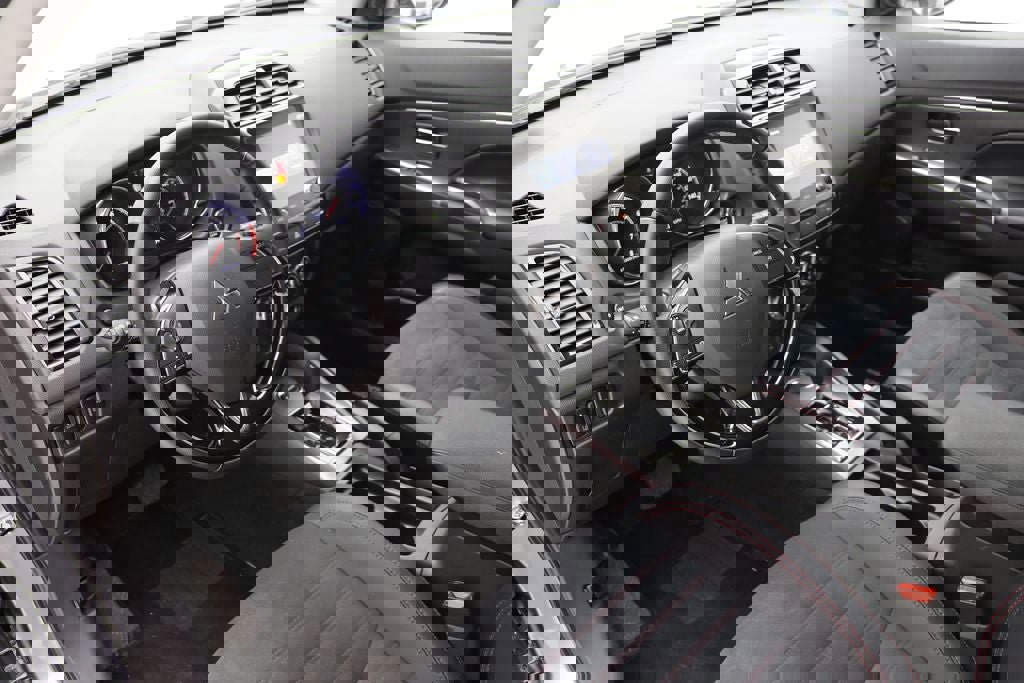 Used 2025 Mitsubishi Outlander Sport AWD image 14