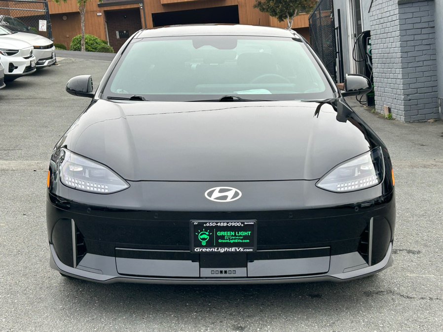 Used 2024 Hyundai Ioniq 6 SE RWD image 2