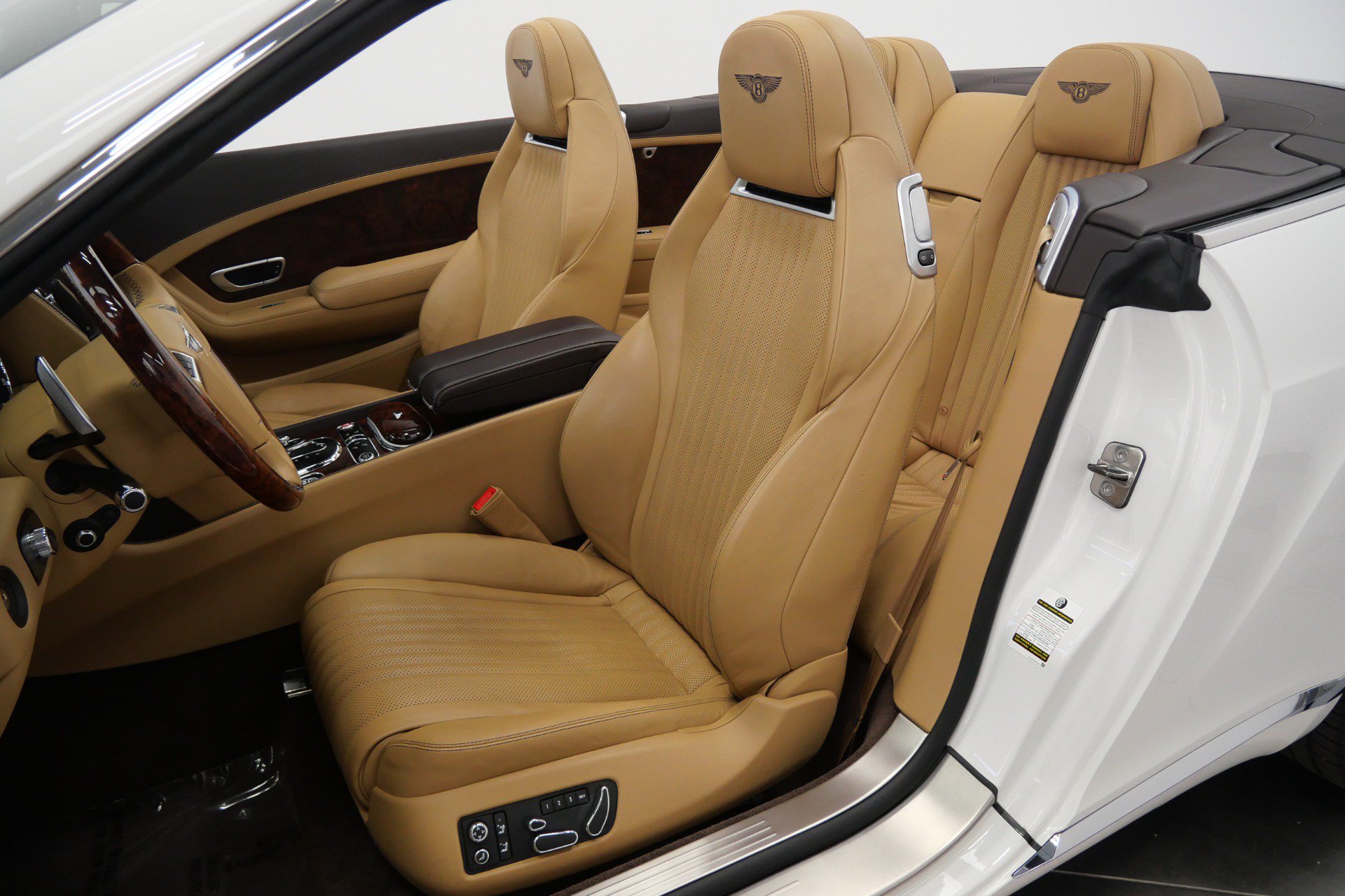 Used 2018 Bentley Continental GT AWD/4WD image 21