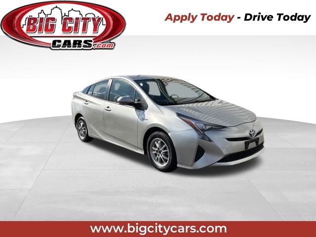 Used 2016 Toyota Prius Two image 1