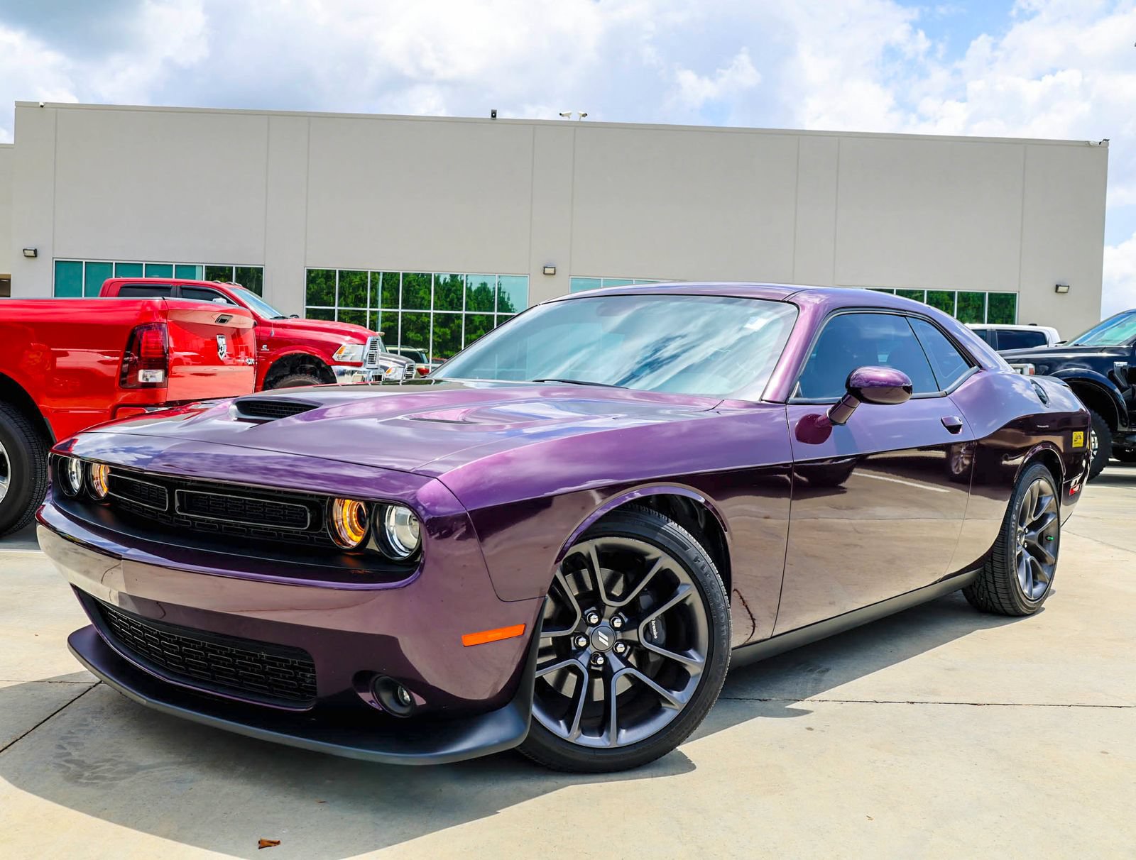 Used 2022 Dodge Challenger R/T Scat Pack RWD video 1