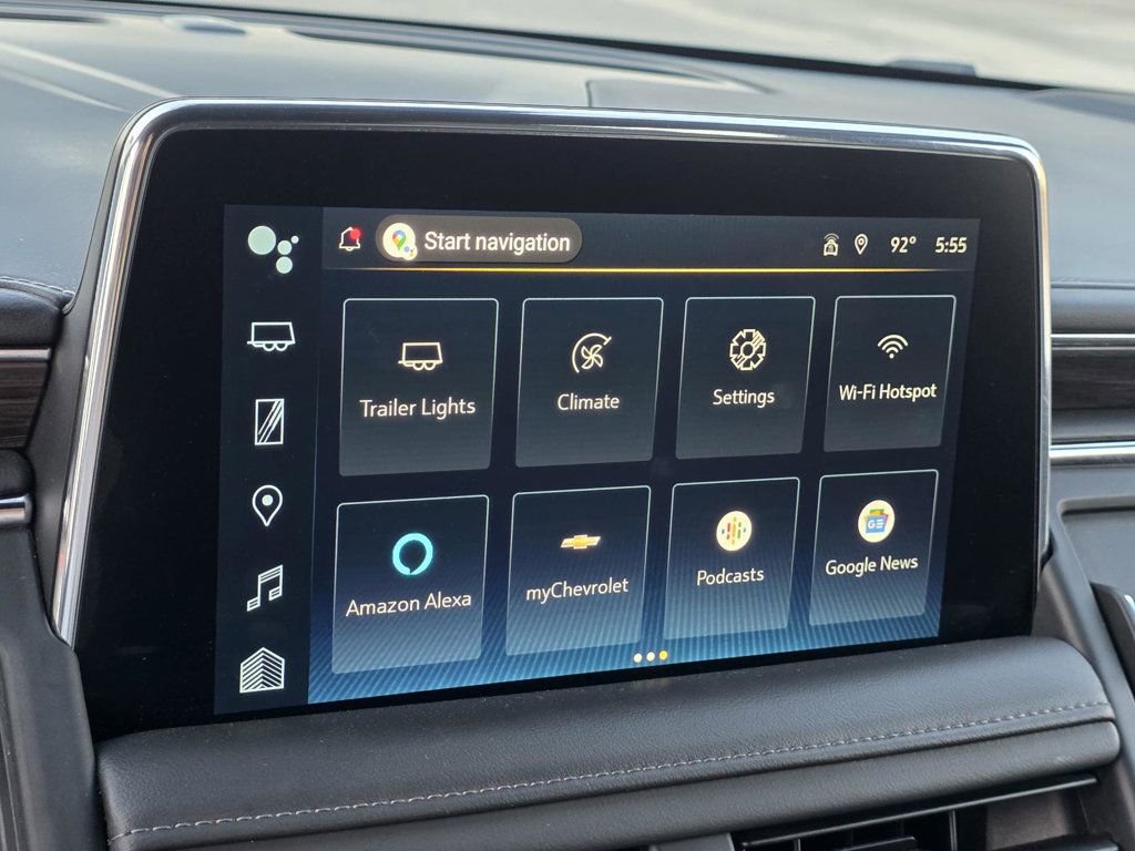 Used 2023 Chevrolet Suburban LT image 18