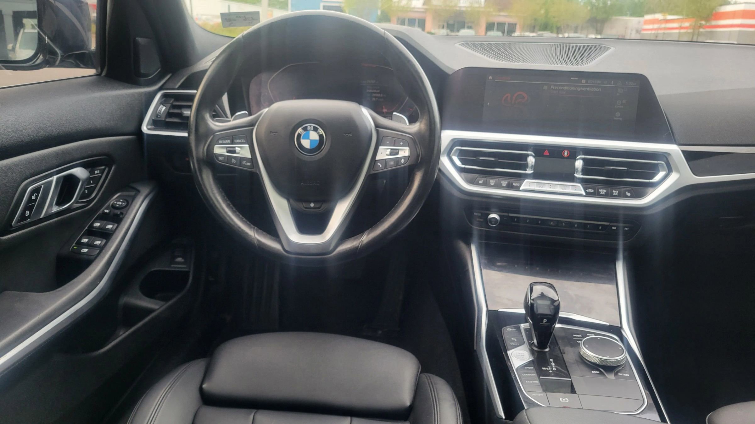 Used 2019 BMW 330i xDrive Sedan w/ Convenience Package AWD/4WD image 17