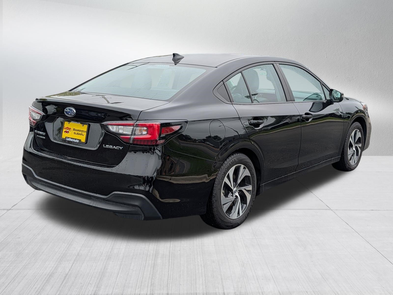 Used 2025 Subaru Legacy Premium AWD/4WD image 7