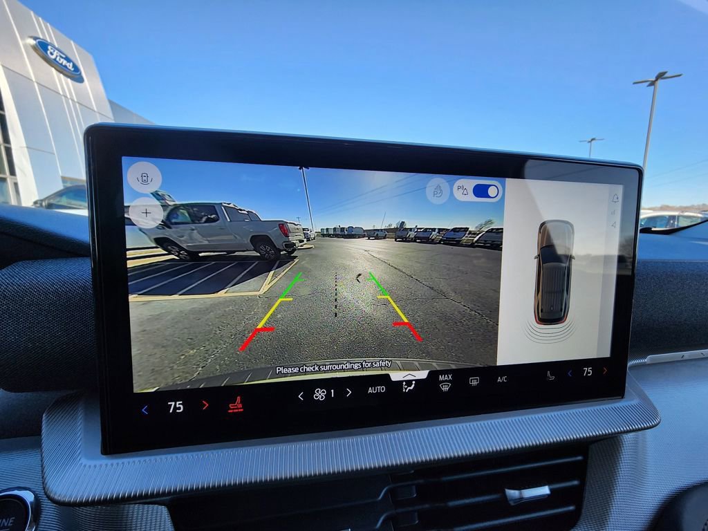 New 2026 Ford Explorer Active image 13