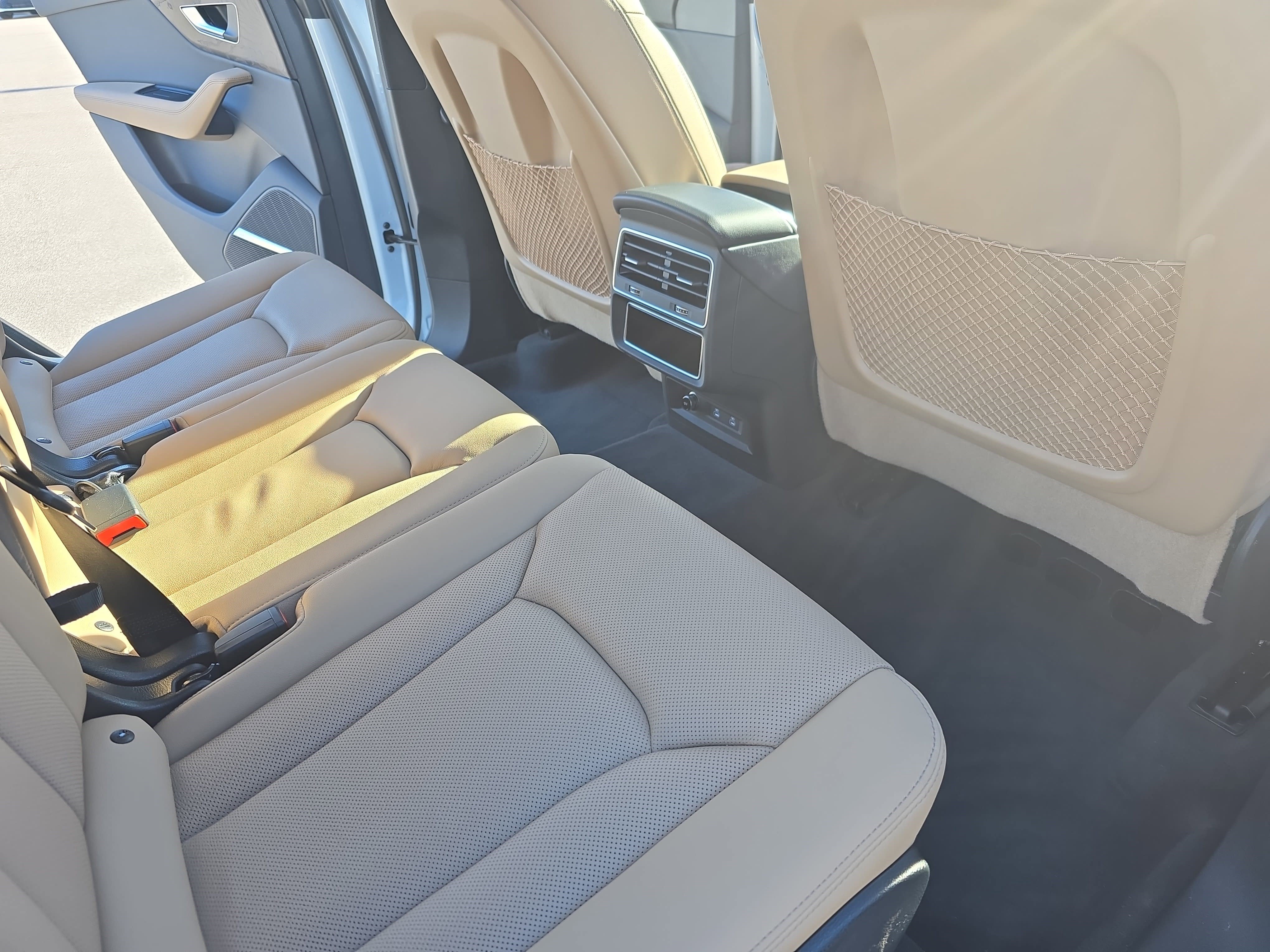 Certified 2025 Audi Q7 2.0T Premium Plus image 11