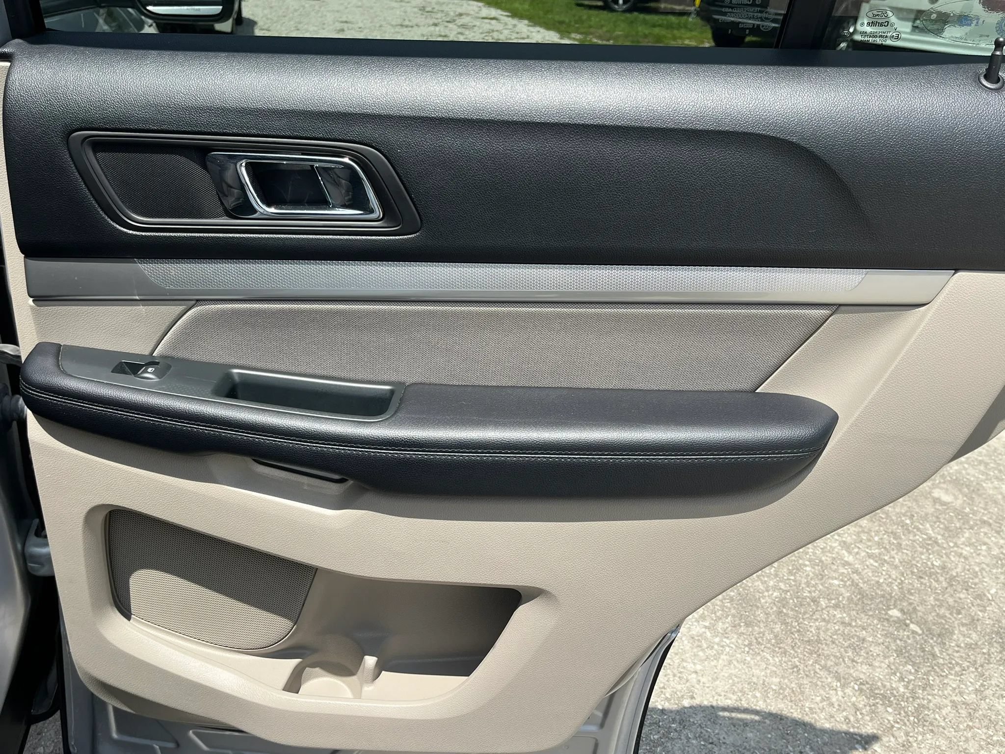 Used 2018 Ford Explorer FWD image 30