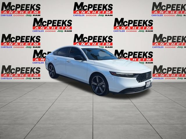 Used 2024 Honda Accord Sport image 2