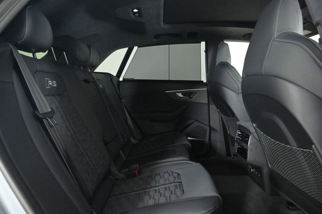 New 2025 Audi RS Q8 performance image 16