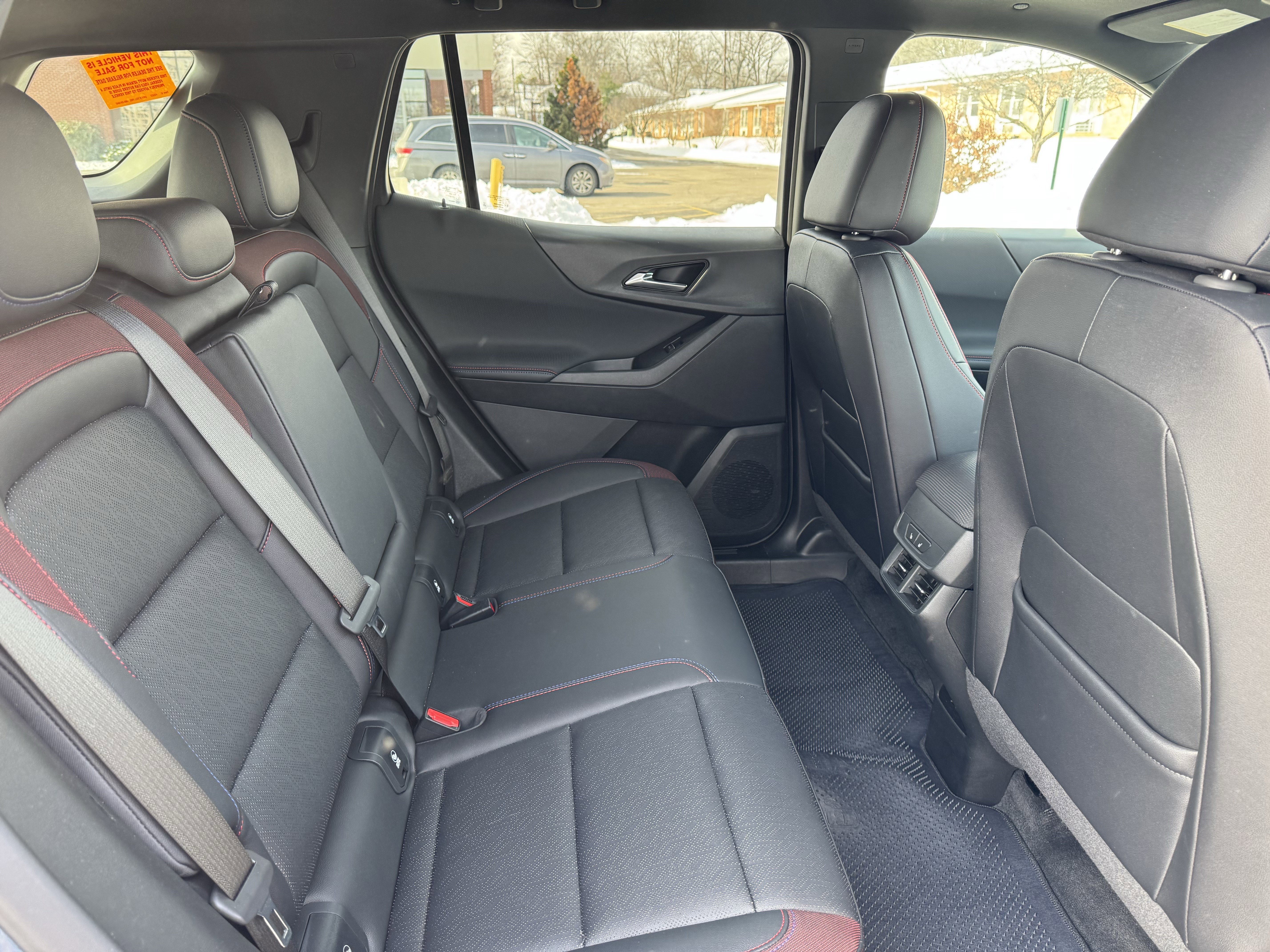 Used 2025 Chevrolet Equinox RS w/ Convenience Package III image 38