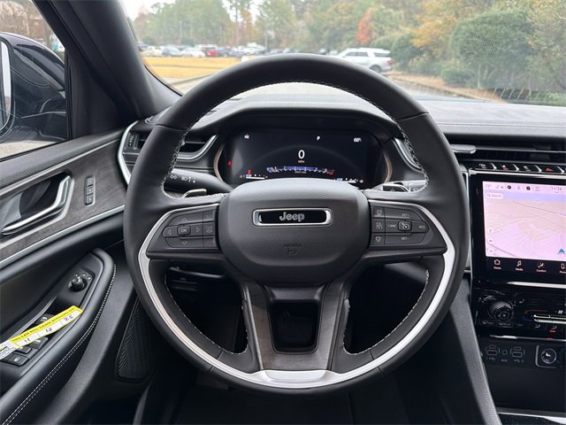 New 2025 Jeep Grand Cherokee L Limited image 24