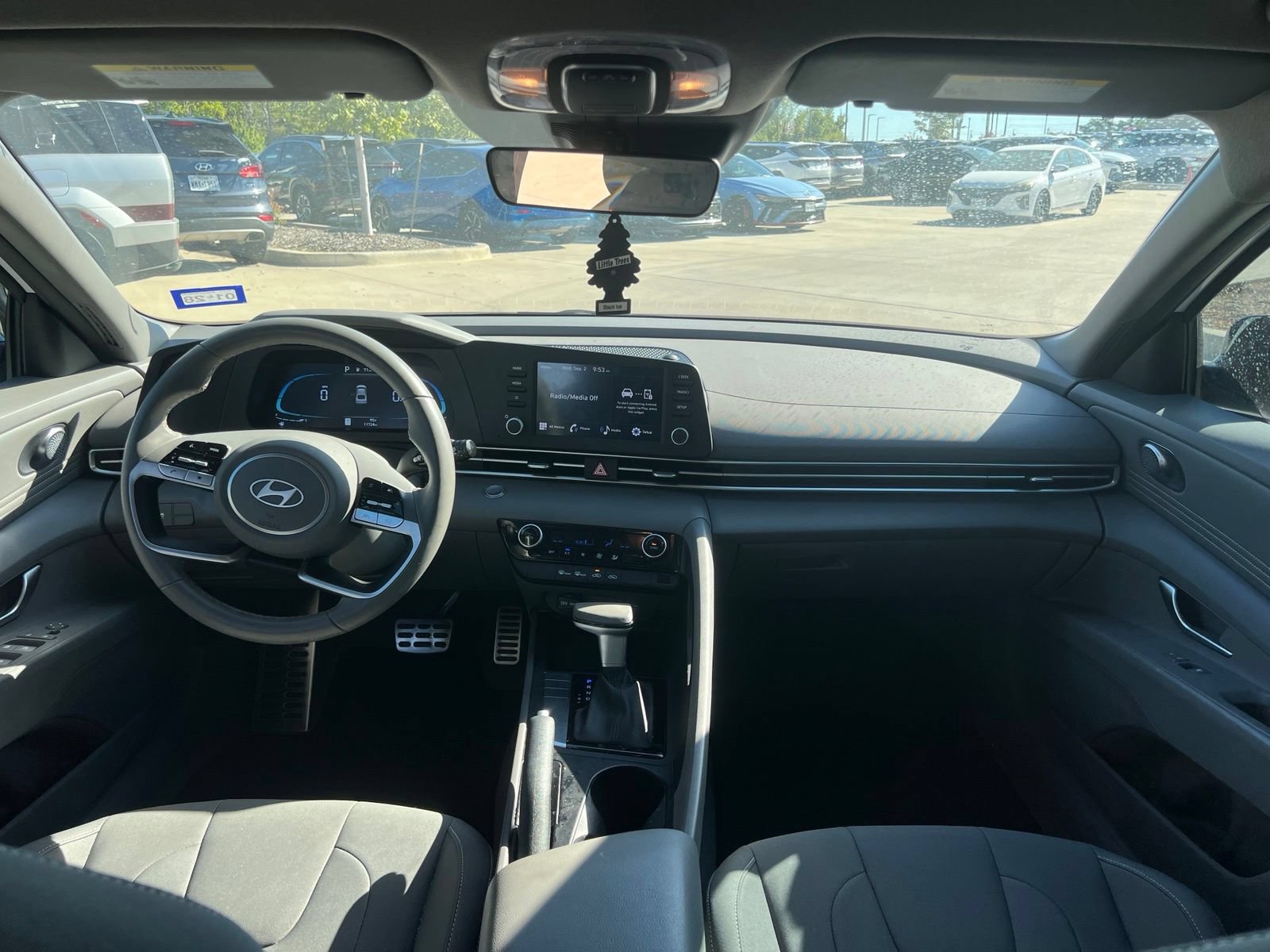 Certified 2025 Hyundai Elantra Sport FWD image 20