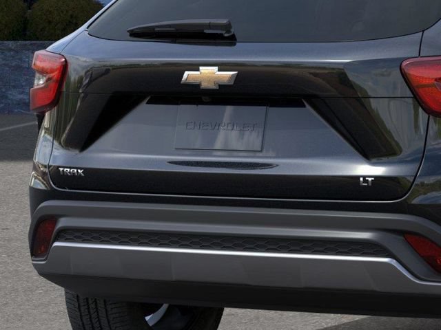 New 2026 Chevrolet Trax LT w/ LT Convenience Package FWD image 15