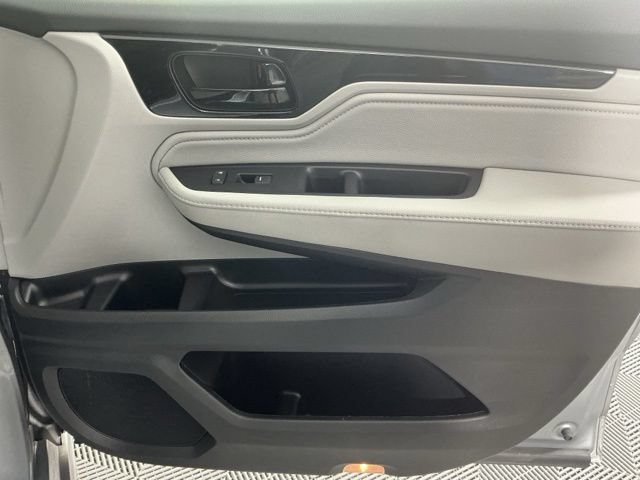 Used 2022 Honda Odyssey Elite image 13