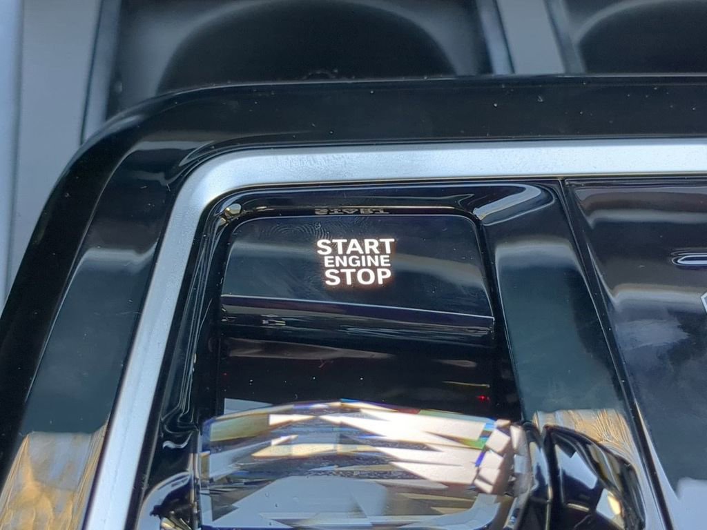 New 2026 BMW 760i xDrive w/ Premium Package image 29