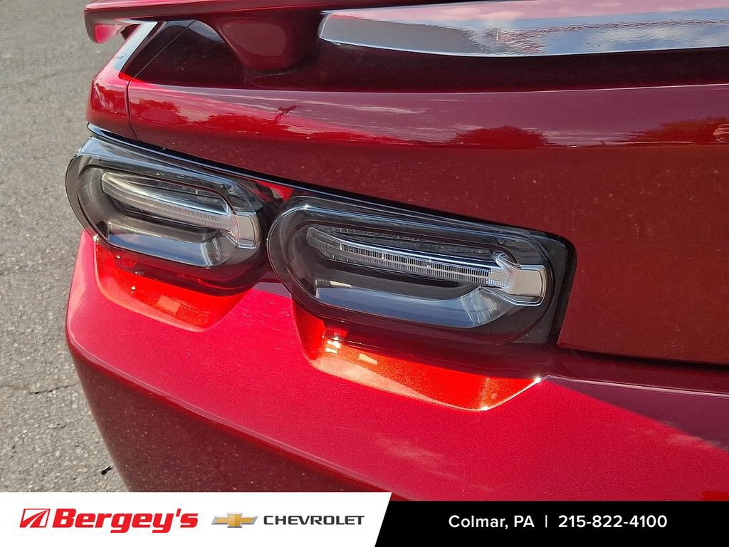 Used 2022 Chevrolet Camaro SS RWD image 30