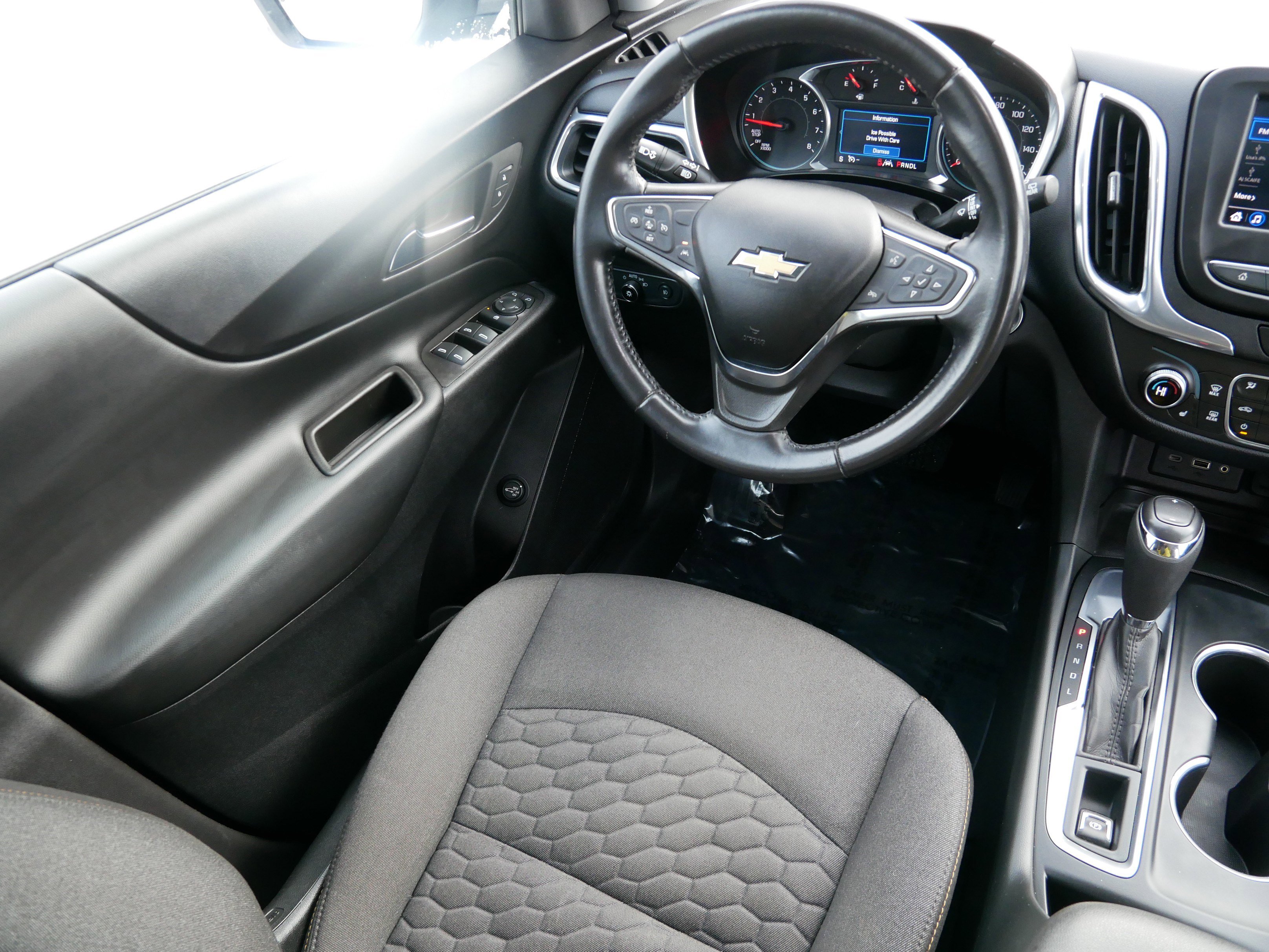 Used 2020 Chevrolet Equinox LT image 9