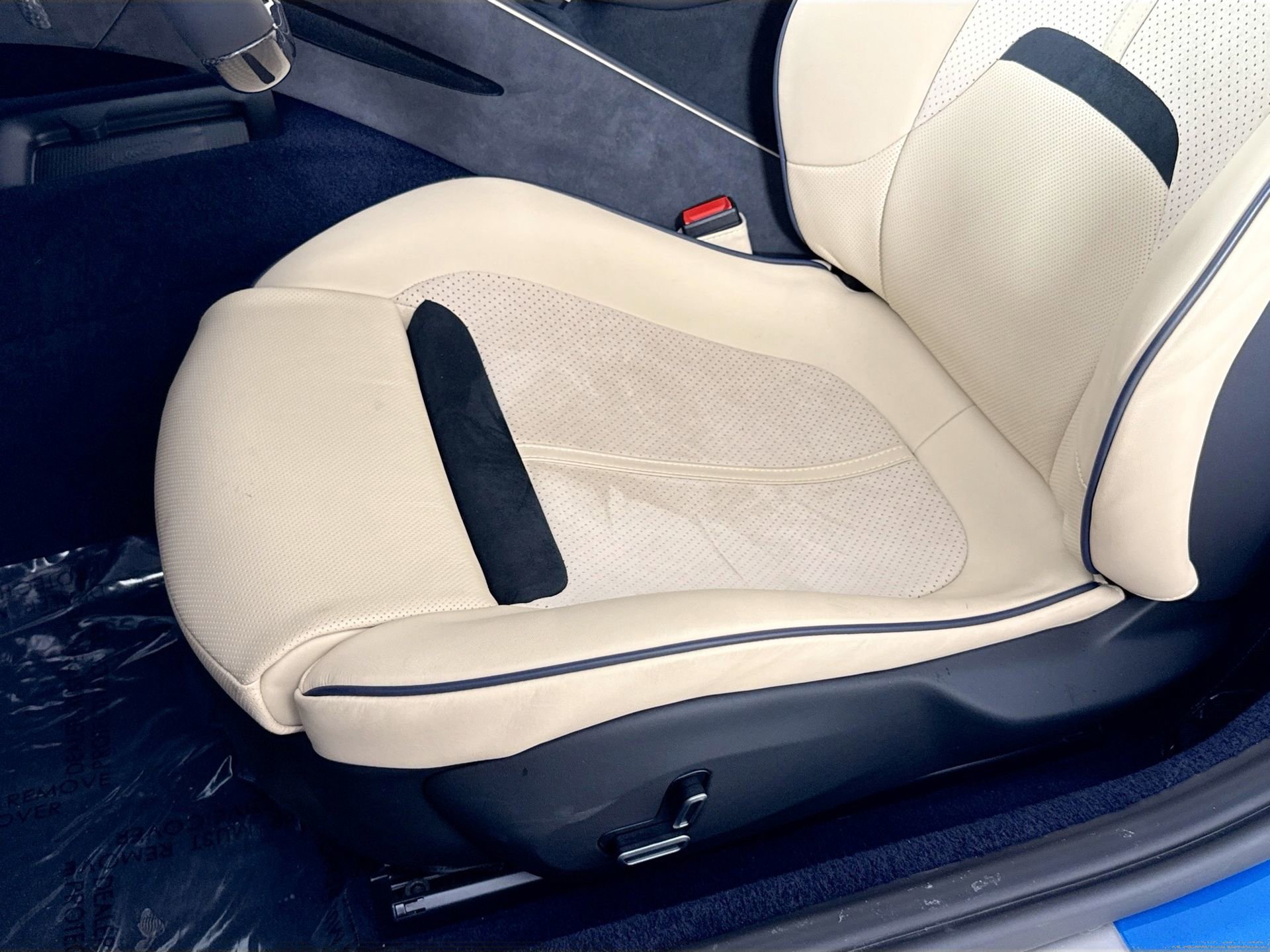 Certified 2025 Ferrari Roma Spider image 18