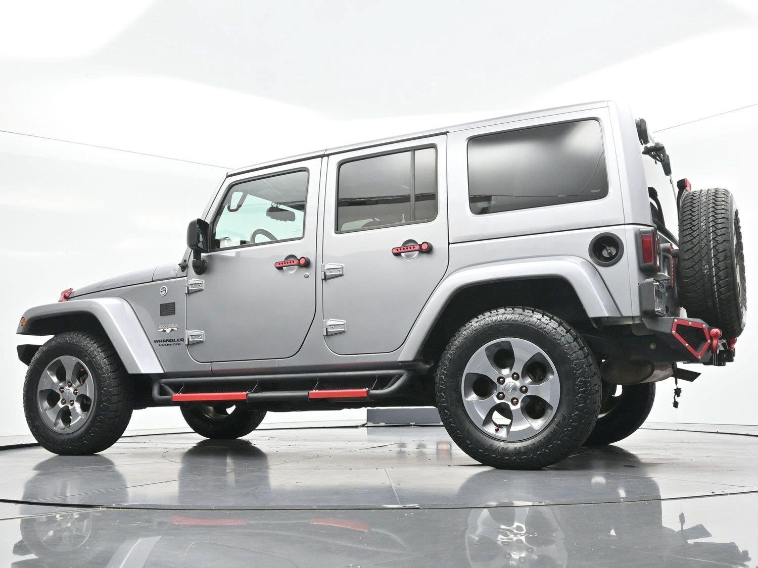 Used 2017 Jeep Wrangler Unlimited Sahara w/ Dual Top Group AWD/4WD image 52