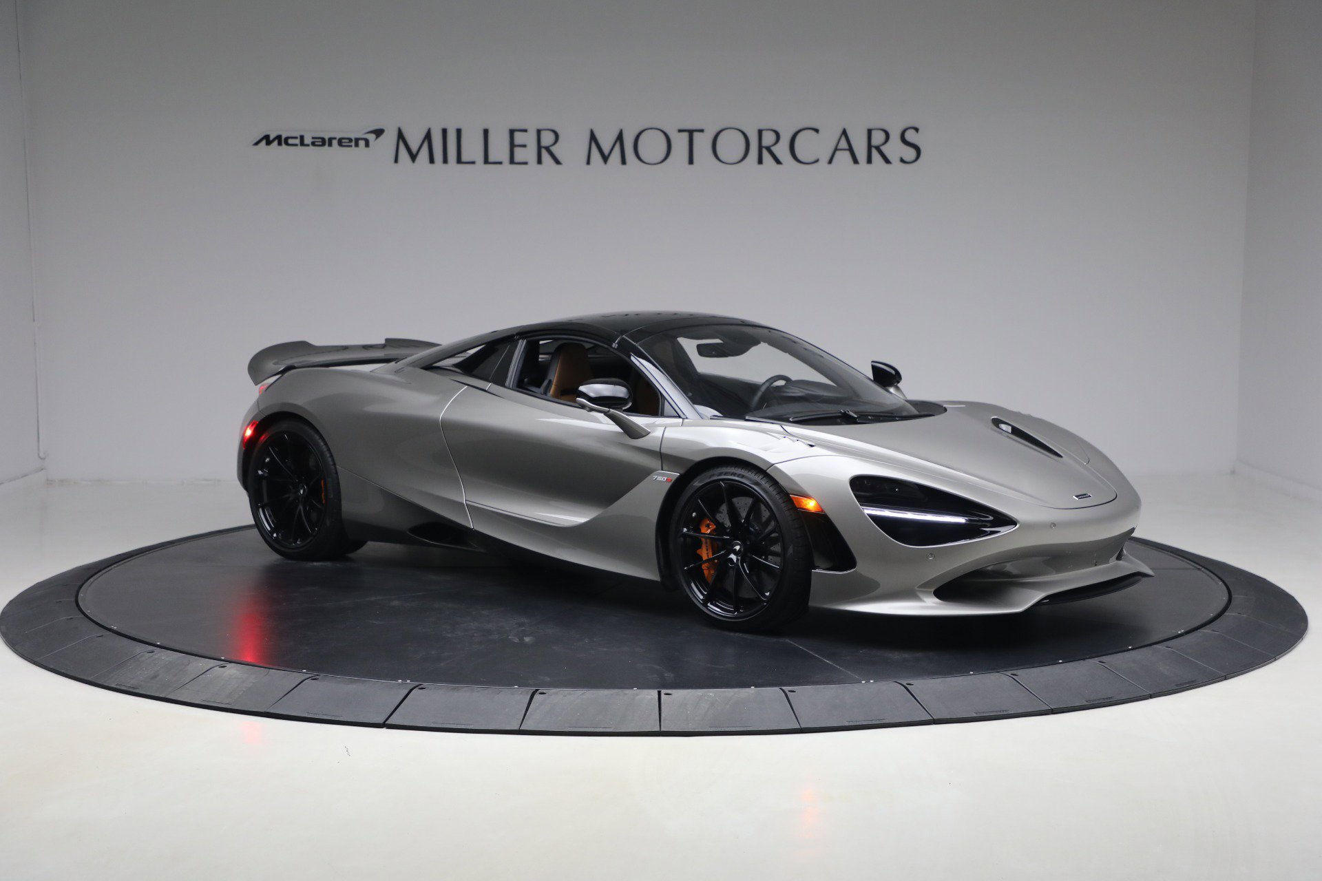 Used 2025 McLaren 750S Spider image 20
