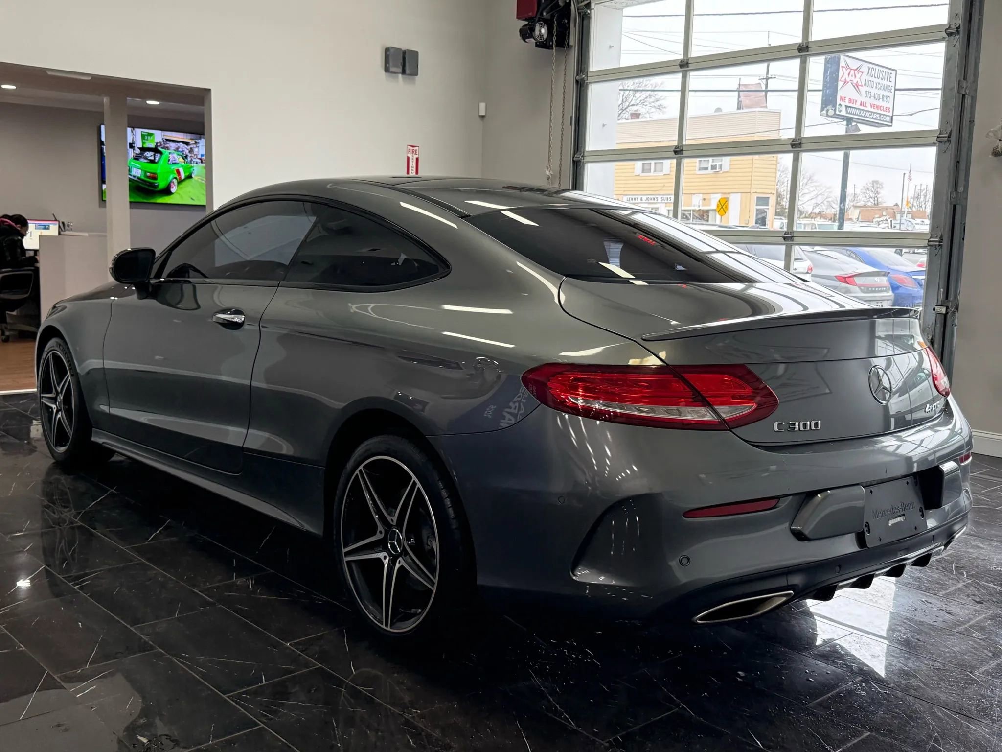 Used 2017 Mercedes-Benz C 300 4MATIC Coupe image 4