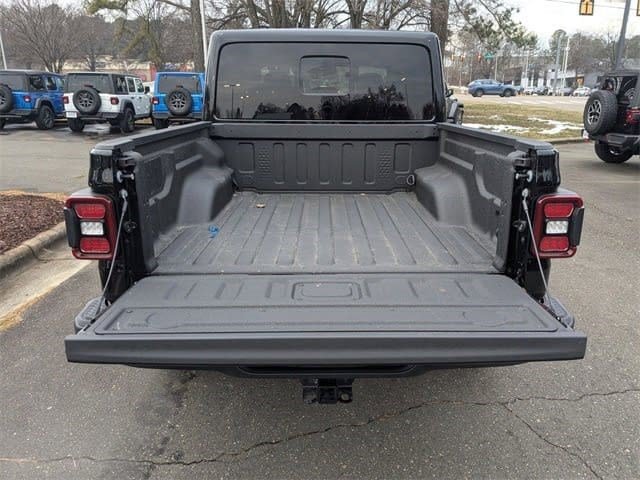 New 2026 Jeep Gladiator Mojave w/ Safety Group AWD/4WD image 21