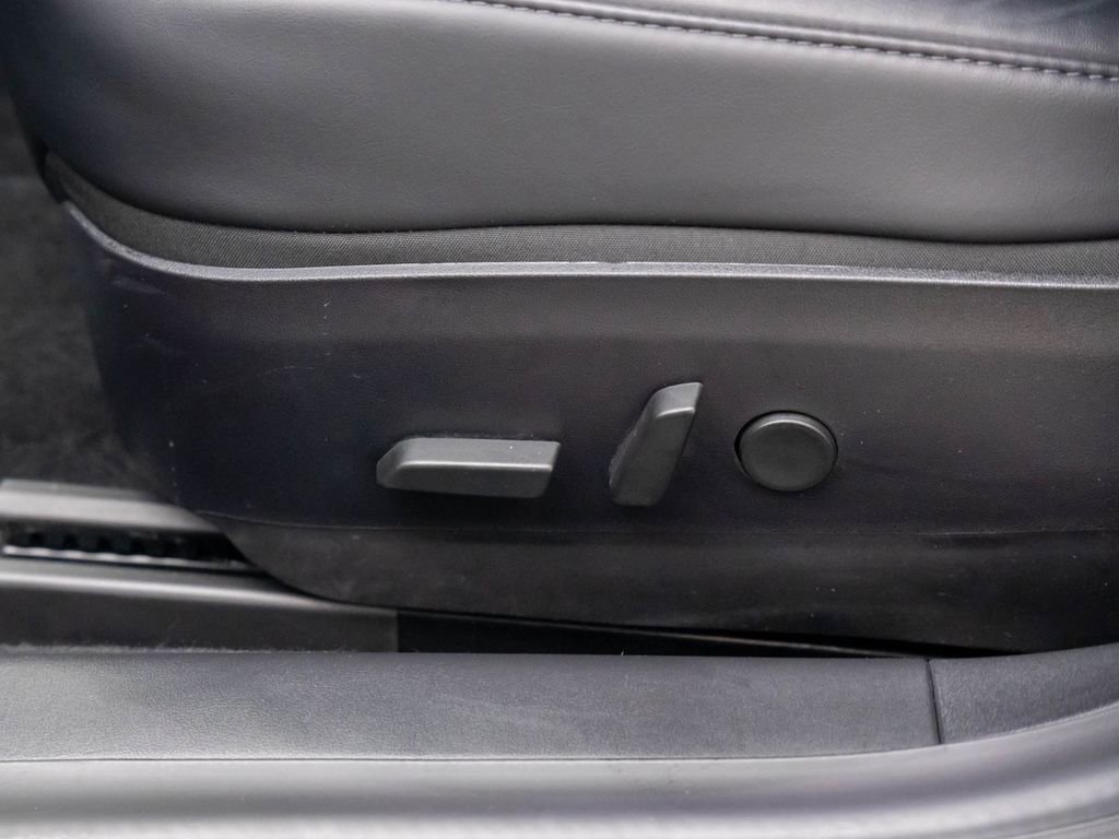 Used 2020 Tesla Model 3 Performance image 13