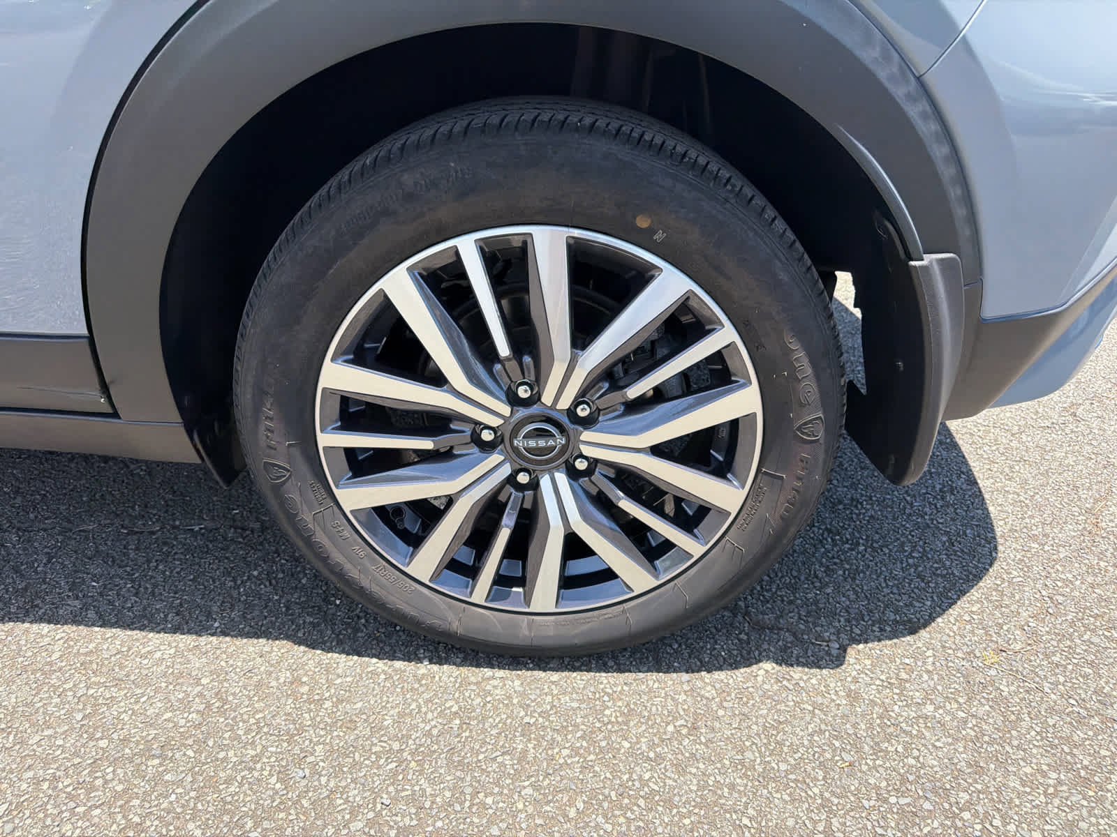 Used 2024 Nissan Kicks SV FWD image 5