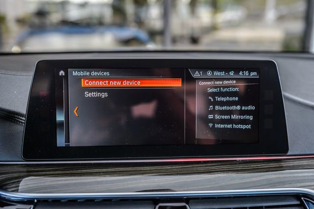 Used 2018 BMW 540i xDrive AWD/4WD image 22