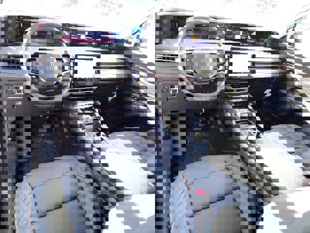 New 2026 Lincoln Nautilus Premier w/ Equipment Group 102A image 24