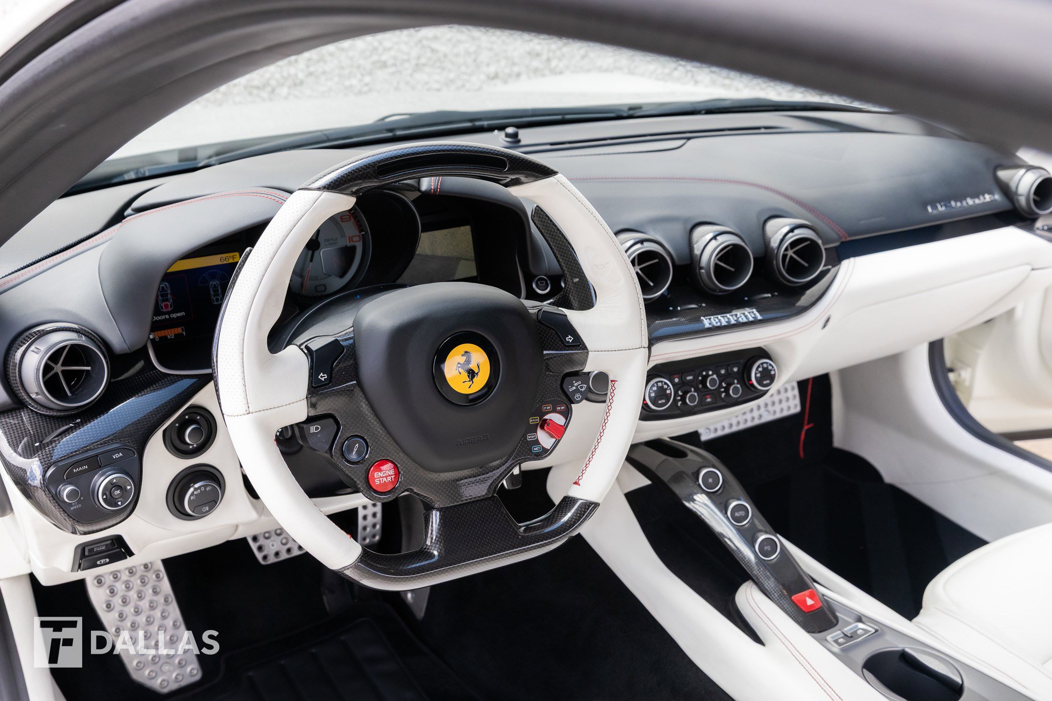 Used 2014 Ferrari F12 Berlinetta image 28