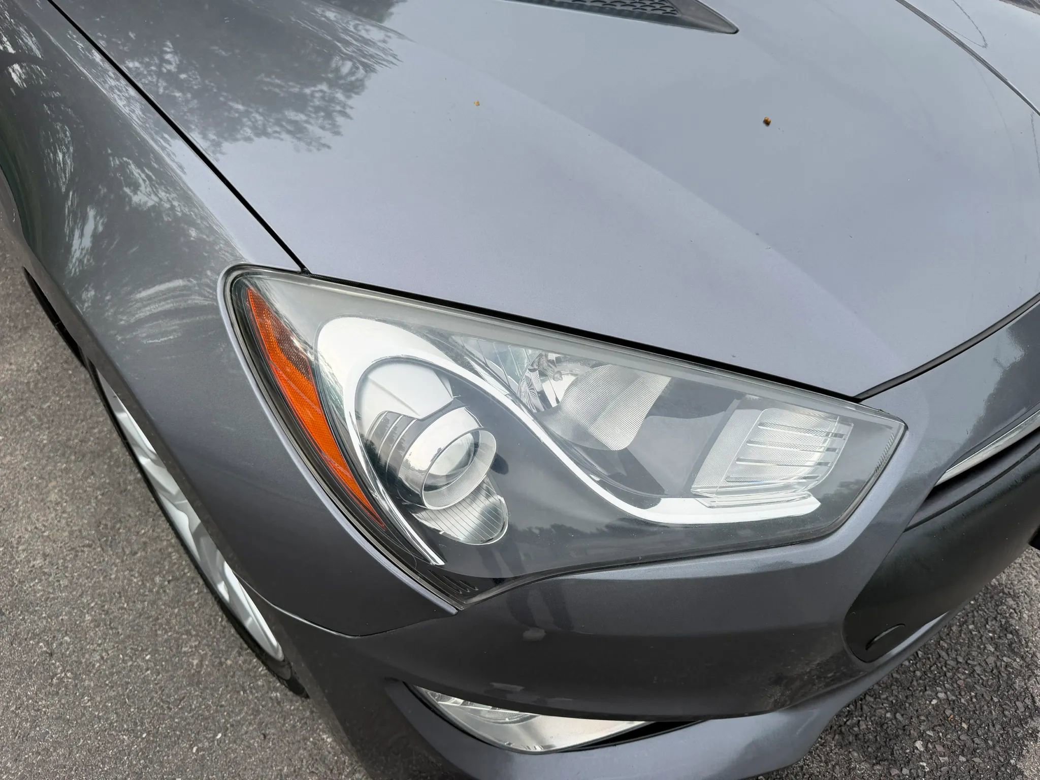 Used 2013 Hyundai Genesis 3.8 RWD image 4