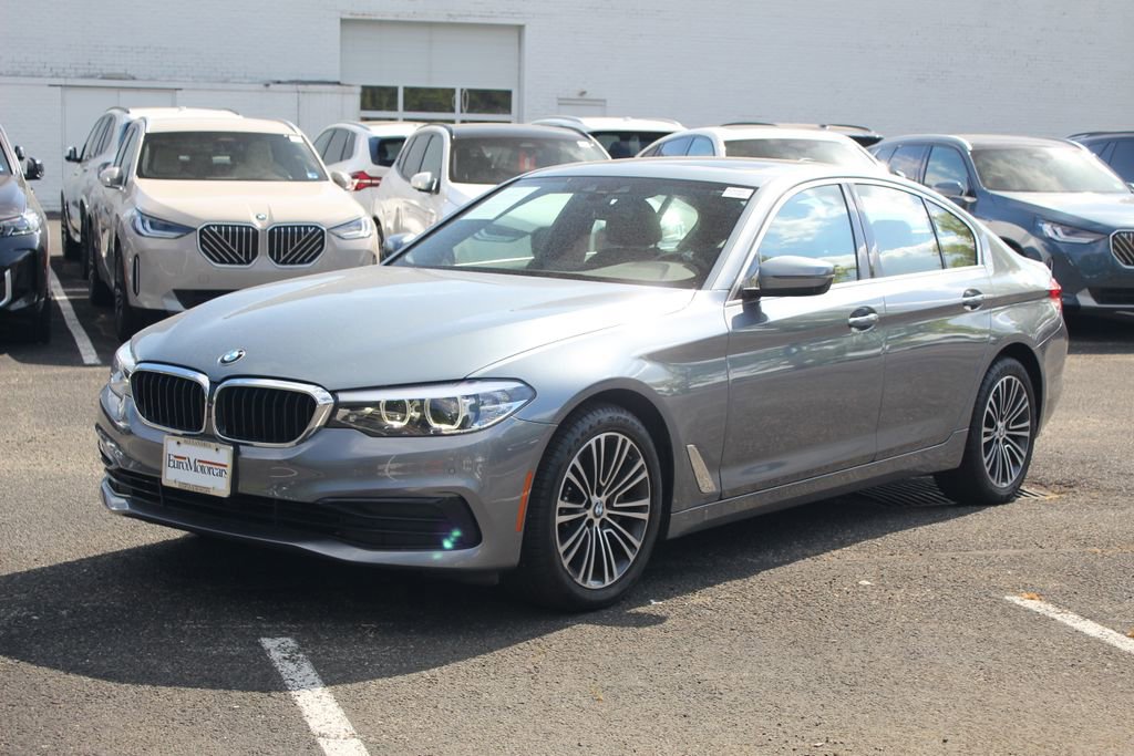 Used 2019 BMW 530i xDrive w/ Convenience Package AWD/4WD image 3