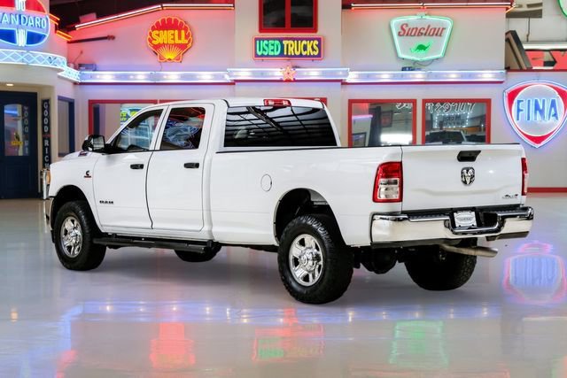 Used 2022 RAM 3500 Tradesman w/ Chrome Appearance Group AWD/4WD image 4