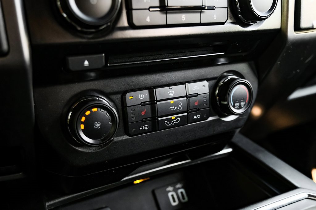 Used 2016 Ford F150 XLT w/ Equipment Group 302A Luxury image 27