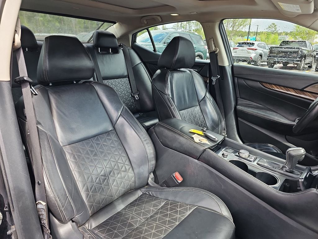 Used 2017 Nissan Maxima Platinum image 13