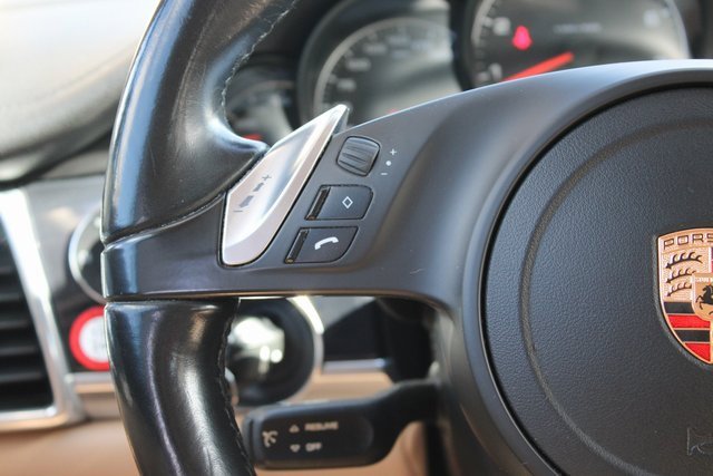 Used 2015 Porsche Panamera 4 image 24
