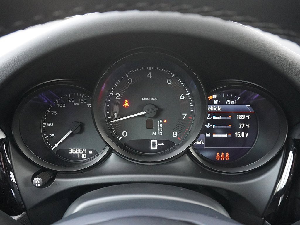 Used 2022 Porsche Macan image 45