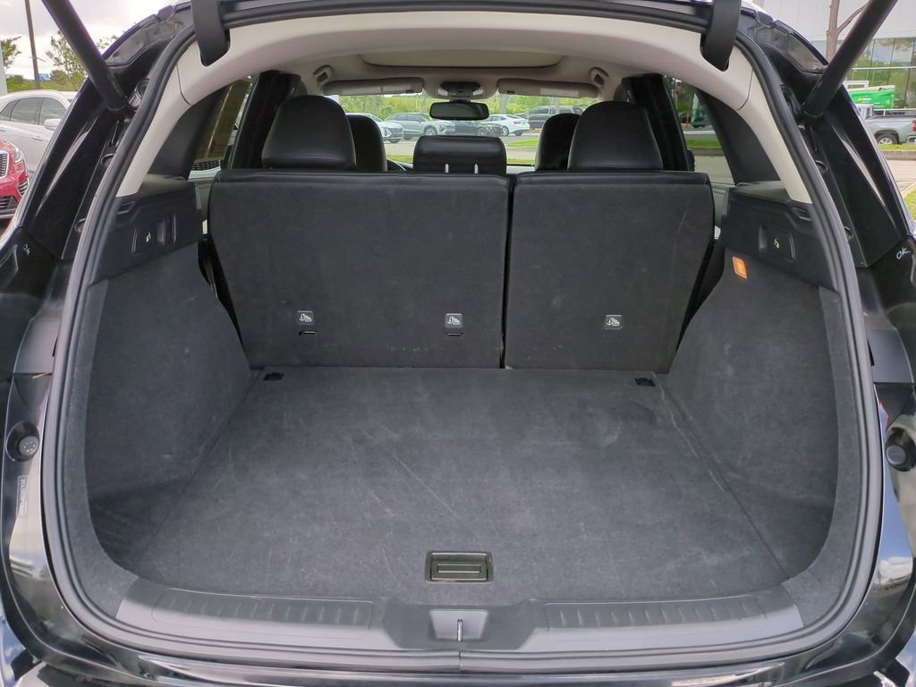 Used 2019 INFINITI QX50 Luxe w/ Navigation Package AWD/4WD image 12