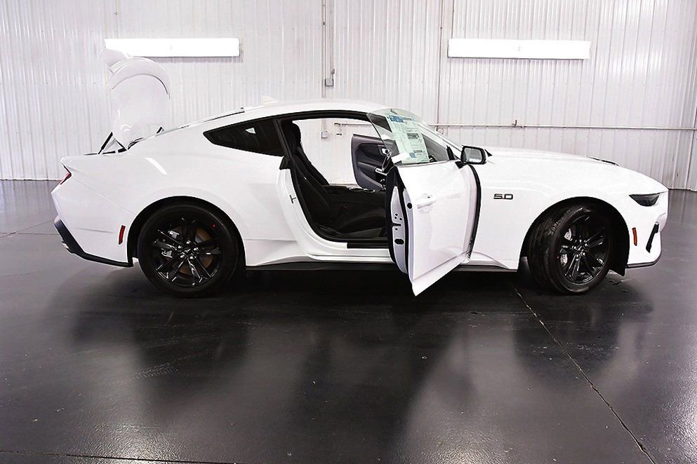 New 2026 Ford Mustang GT image 31