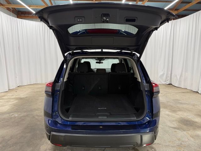 Used 2025 Nissan Rogue SV image 22