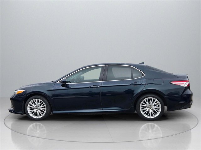 Used 2020 Toyota Camry XLE image 4