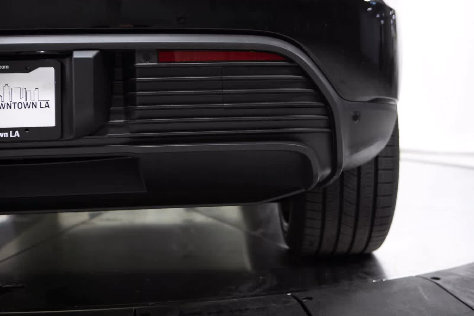 Certified 2025 Porsche Macan 4 Electric AWD/4WD image 20