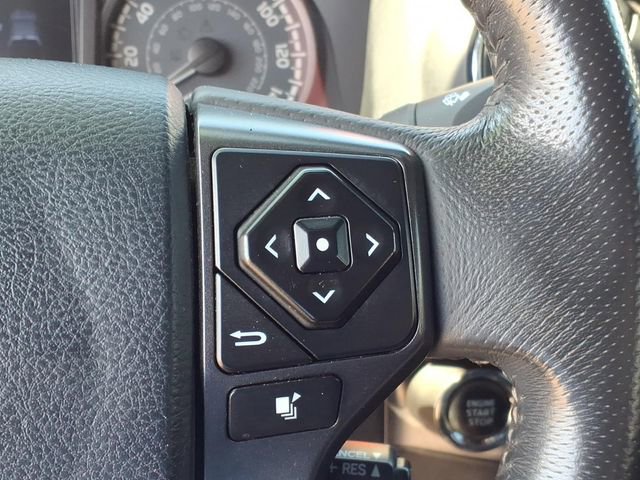 Used 2017 Toyota Tacoma SR5 AWD/4WD image 34